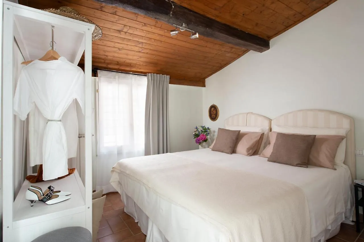 Scacciapensieri Guest House Arezzo 0*,